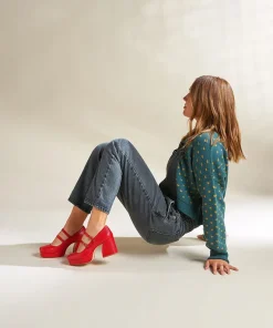 Bizzy In*Charlotte Stone Online