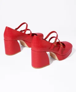Bizzy In*Charlotte Stone Online