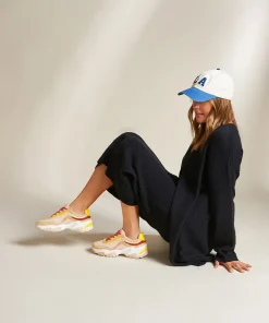 Darby In*Charlotte Stone Best