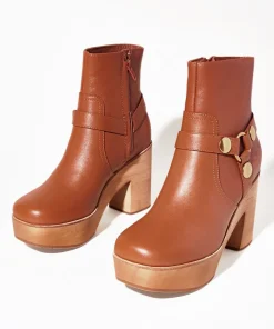 Pansy In*Charlotte Stone Sale