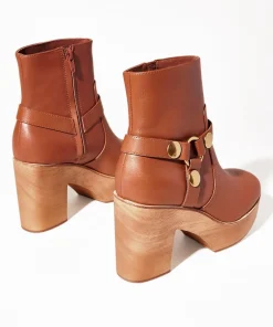 Pansy In*Charlotte Stone Sale