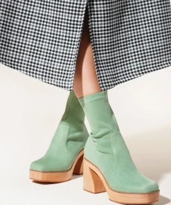 Stina In*Charlotte Stone
